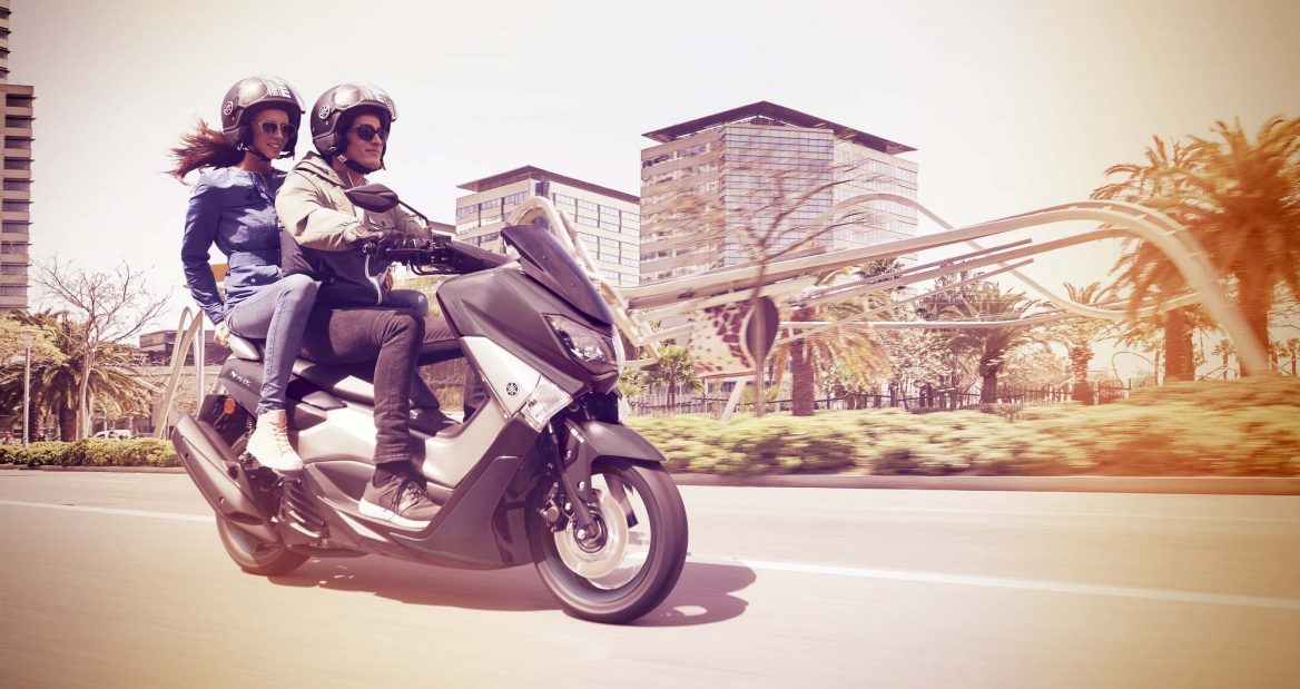 2017-Yamaha-NMAX-EU-Matt-Grey-Action-003