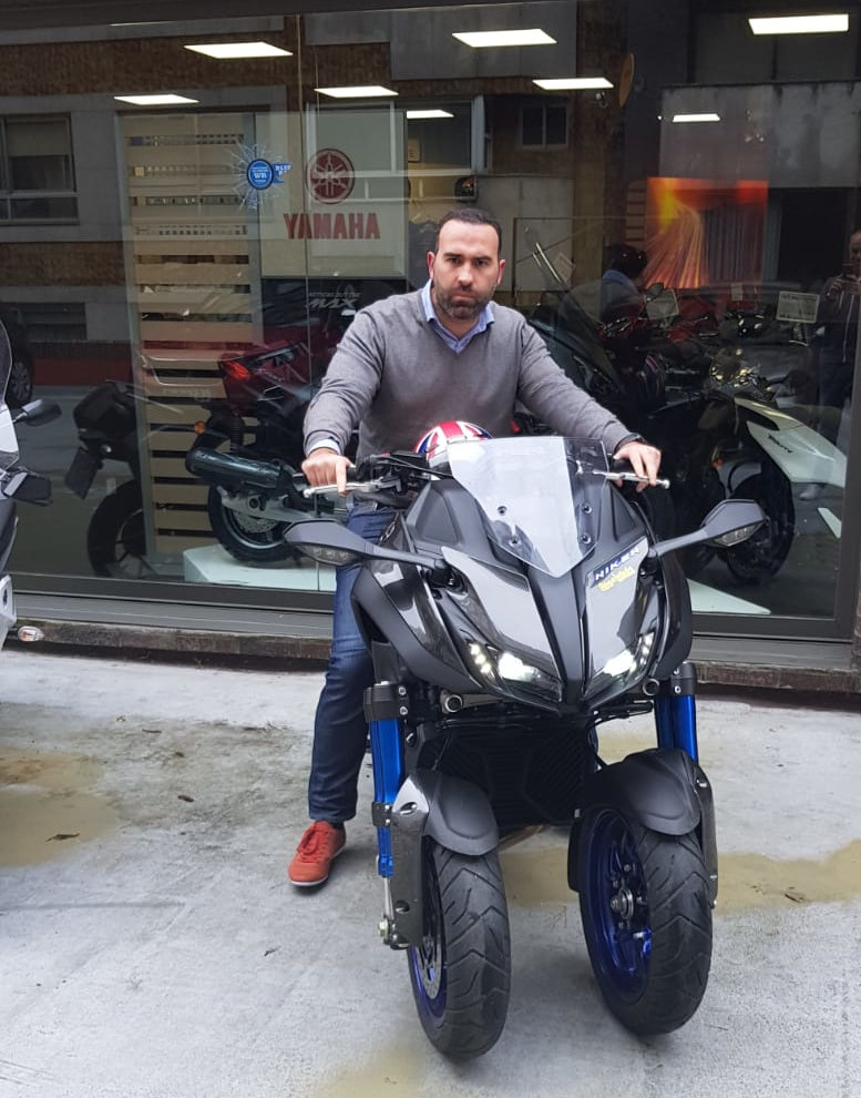 yamaha-niken